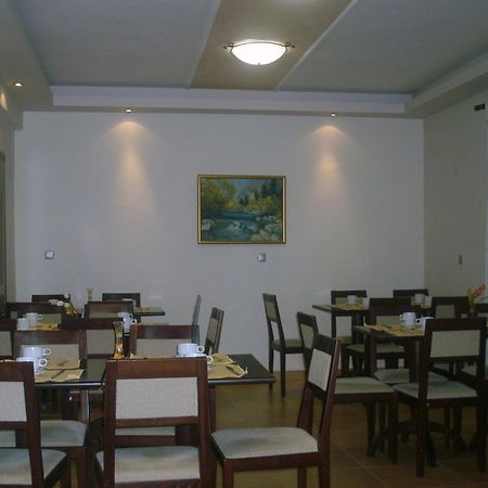 Nostos Hotel Káto Loutrákion Dış mekan fotoğraf