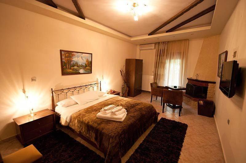 Nostos Hotel Káto Loutrákion Oda fotoğraf