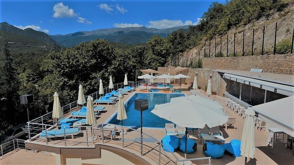 Nostos Hotel Káto Loutrákion Dış mekan fotoğraf